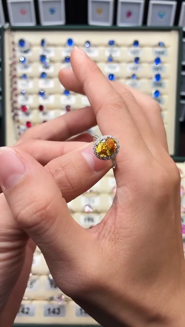 戒指彩色蓝宝石银S925镶嵌111