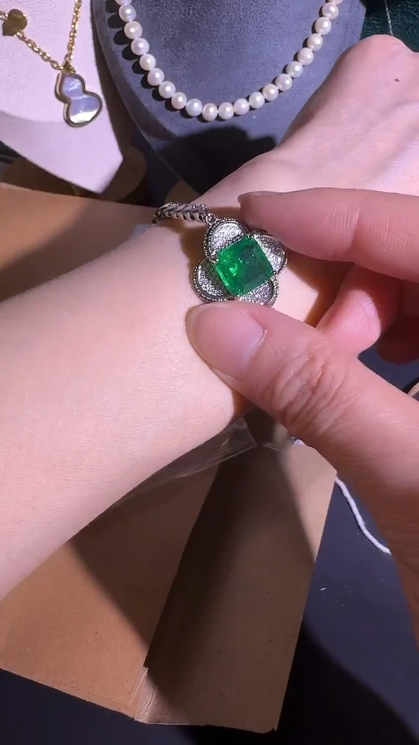 无925银时尚饰品如图所示88888888888