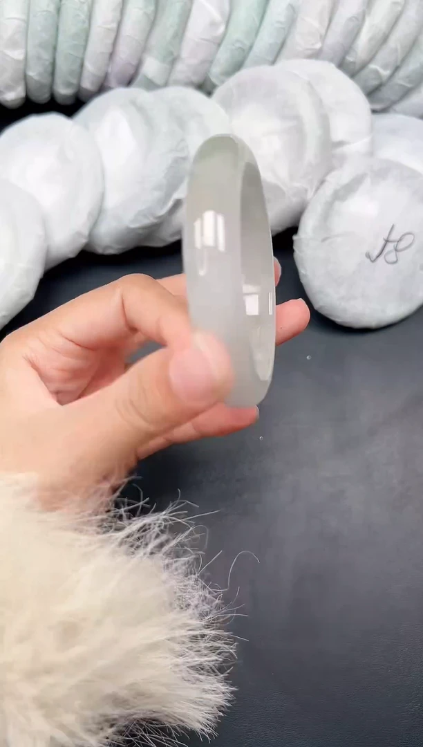 精品手镯，一物一拍U005