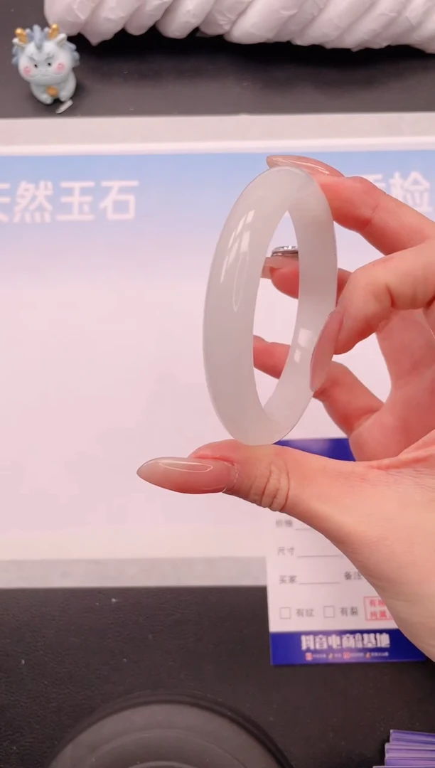 未镶嵌手镯石英质玉16V128-60