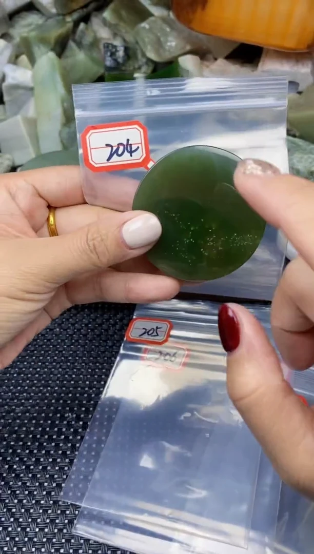 【闪购商品】和田玉多样性发货未镶嵌多样性发货