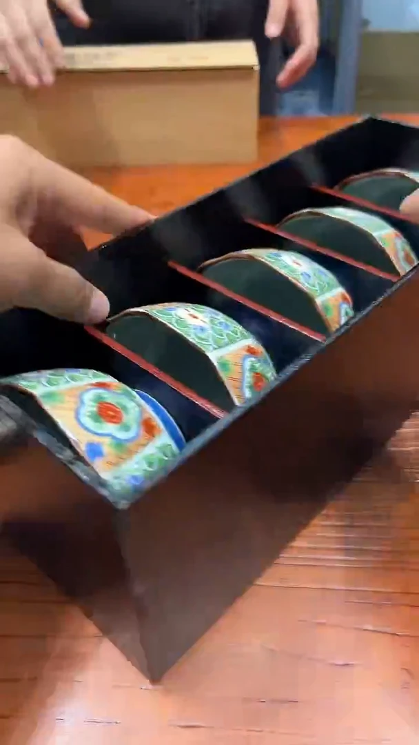 瓷片073小阿多欢迎你