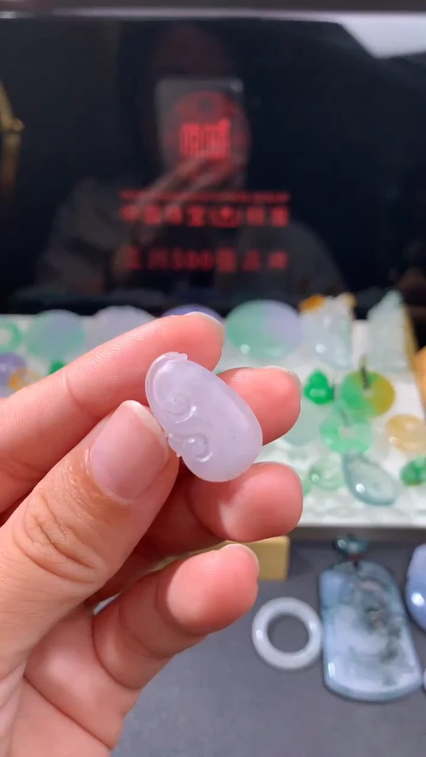 未镶嵌定制翡翠