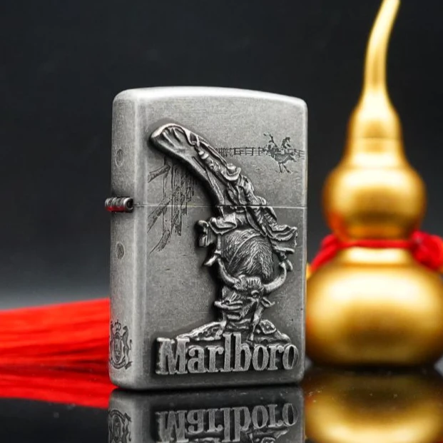 ZIPPO/之宝打火机斗牛万宝路常规古银贴章 DYJ1