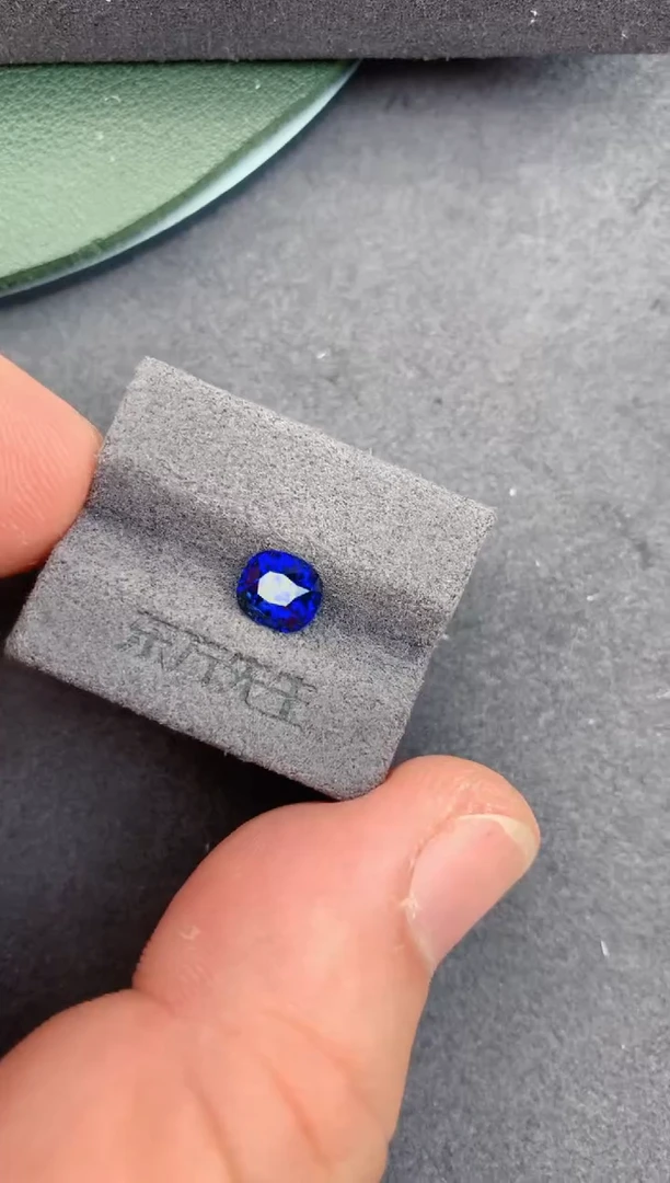 裸石蓝宝石1.2ct 皇家蓝蓝宝石 定制