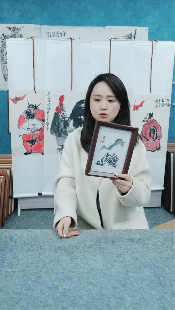 【闪购商品】国画8寸郑志超老师木质摆台