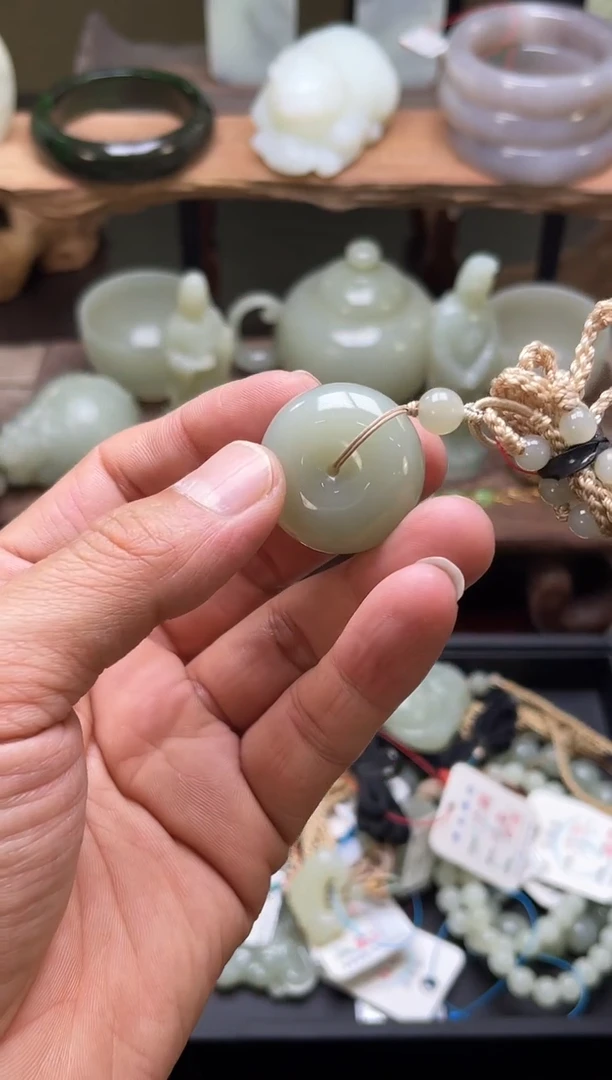 【闪购商品】和田玉吊坠未镶嵌且末青白 29+平安扣9004168