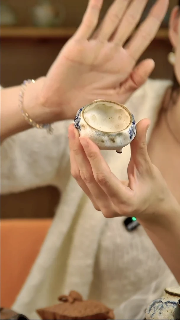 言野手作 粉引三足杯