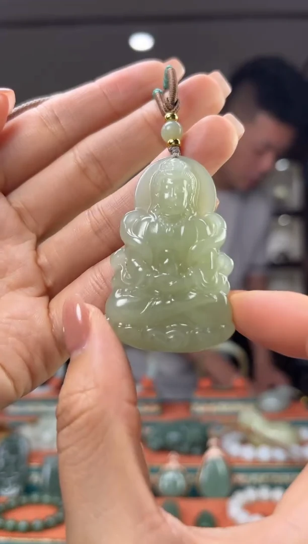 和田玉未镶嵌颈饰佩佩