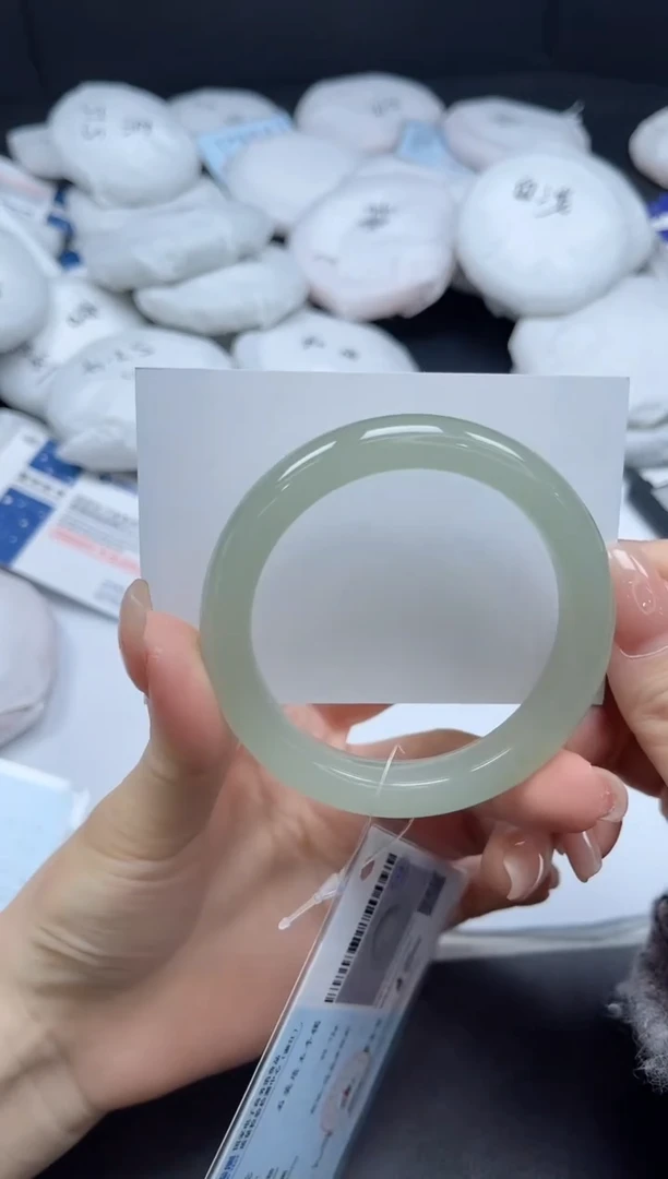 未镶嵌手镯石英质玉042-5253