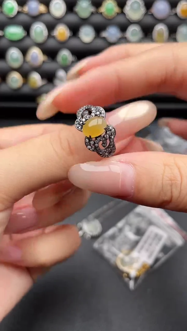 银S925镶嵌戒指翡翠一物一证一礼盒