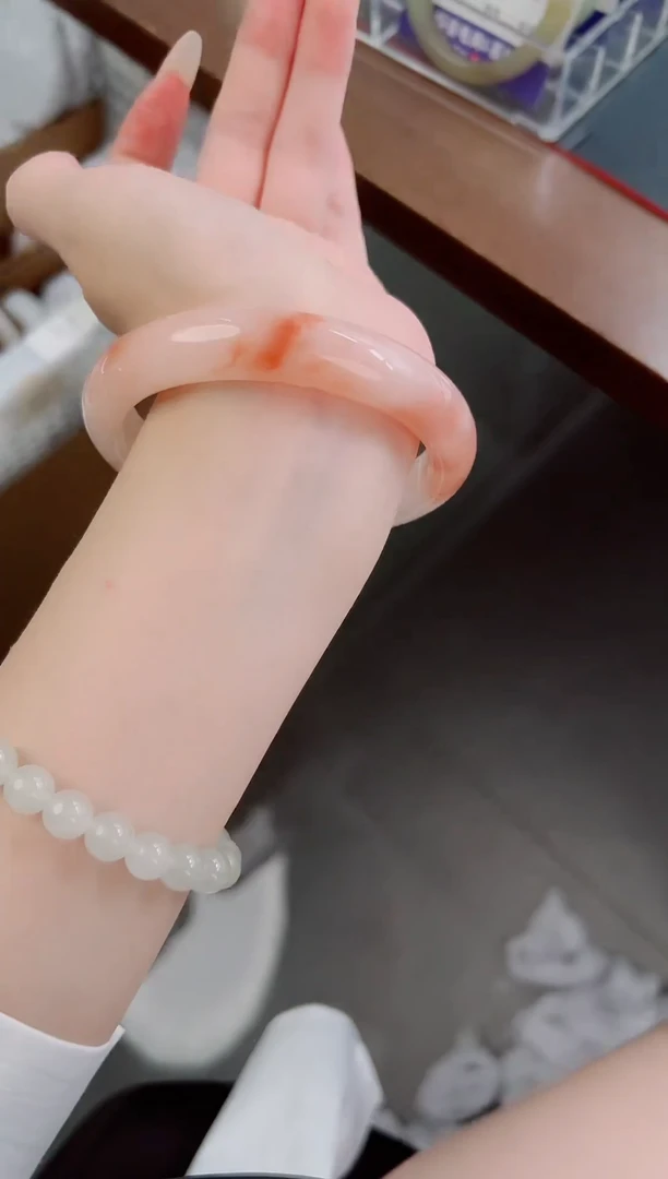 未镶嵌手镯石英岩玉131-62.1