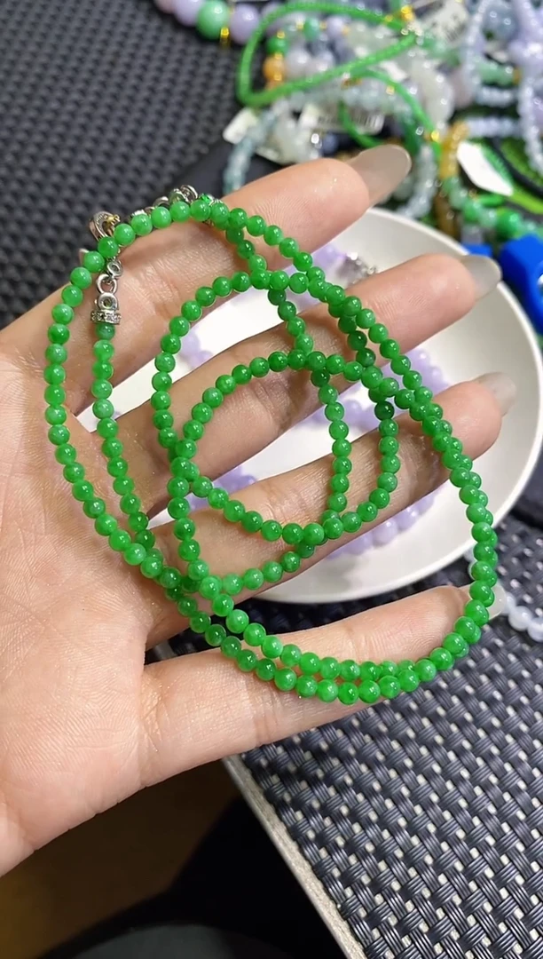 散珠翡翠卡3.2项链