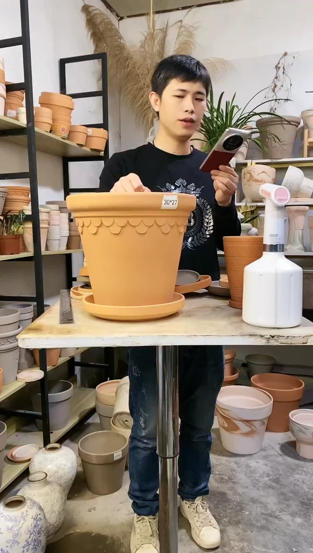 【闪购商品】陶30*27红陶巴洛克 1盆1托