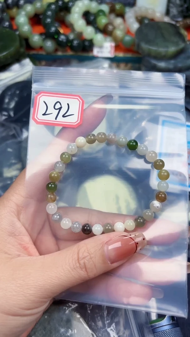 颈饰未镶嵌和田玉和田玉