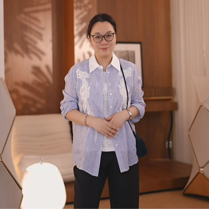 Ms.Qnn“法式白领”100亚麻色织条纹钉珠镂空撞色衬衫 39T339 Q姐