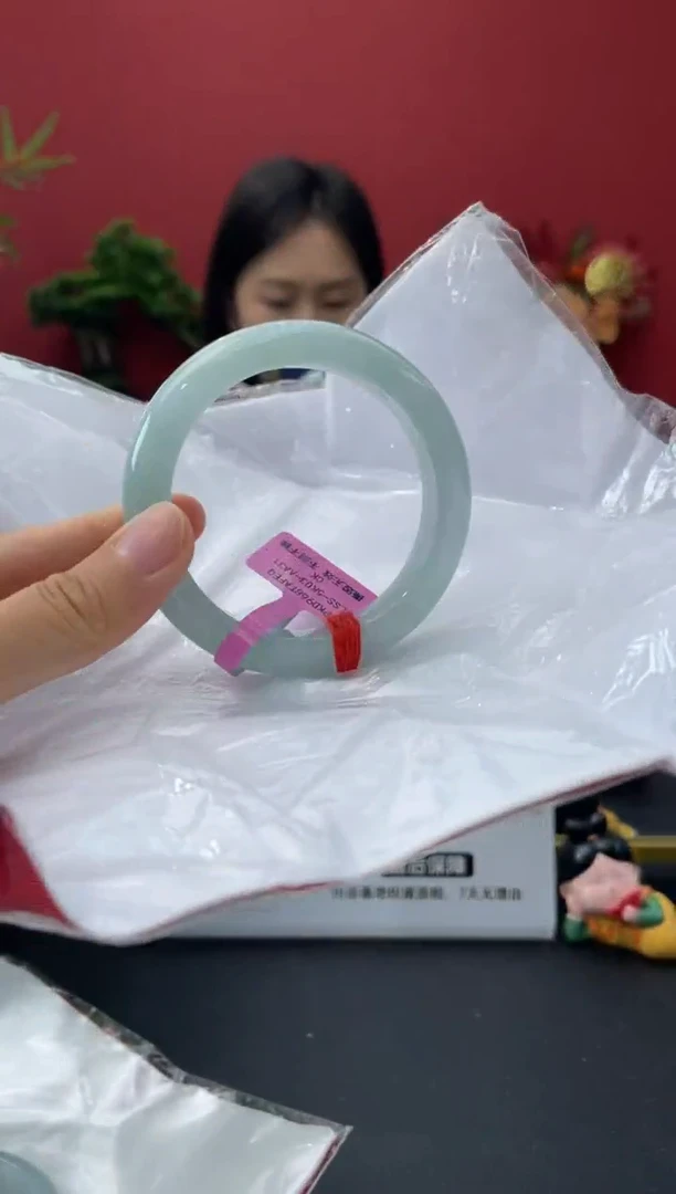 未镶嵌手镯翡翠5