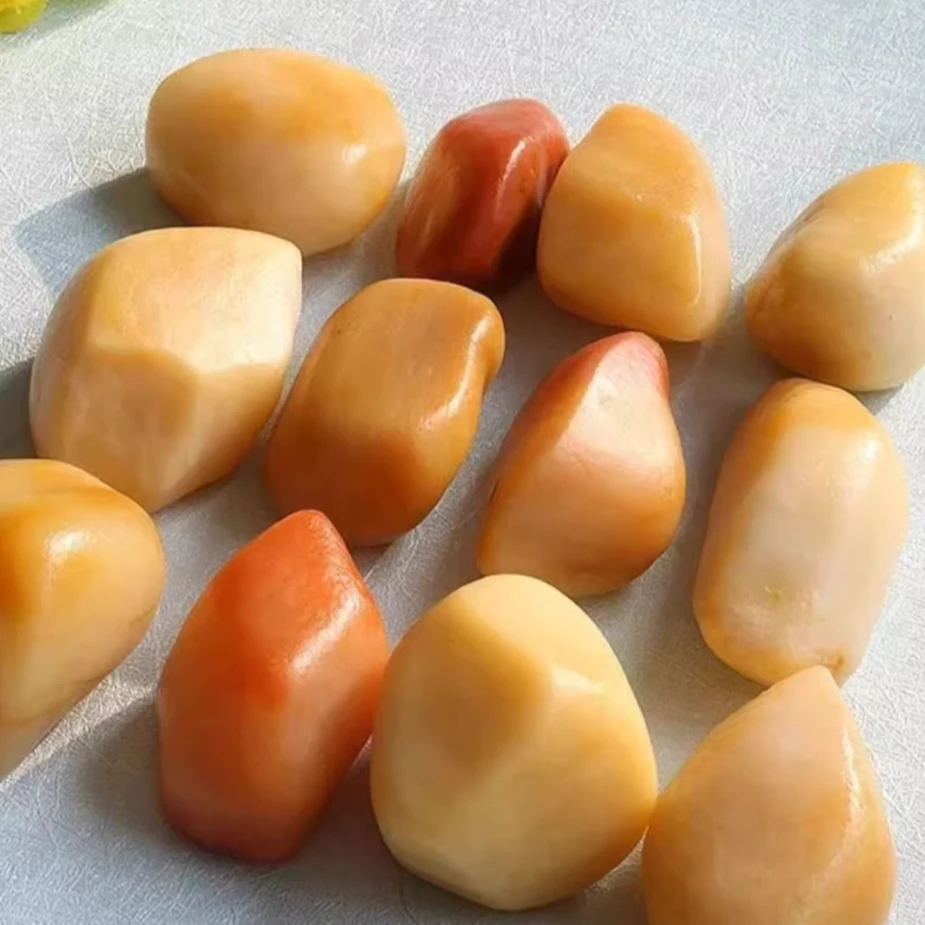 新疆和田玉河坝料小料吊坠