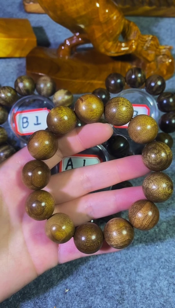 【闪购商品】金丝楠木雕【楠帝】小叶桢楠枯木老黄料1.8