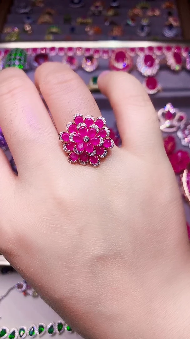 银S925镶嵌戒指红宝石....