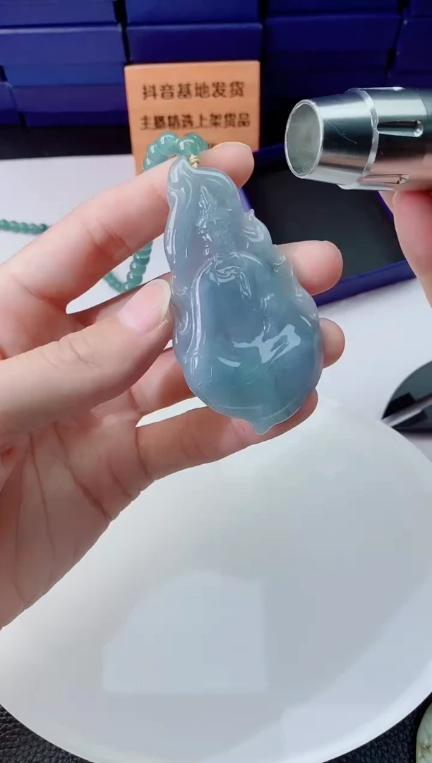 翡翠未镶嵌颈饰1111111