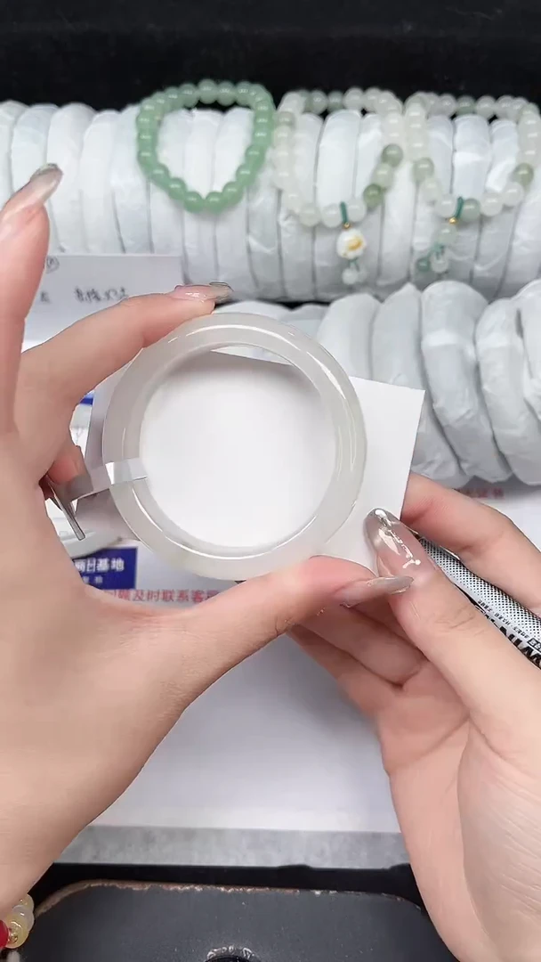 未镶嵌手镯石英质玉249-52/53