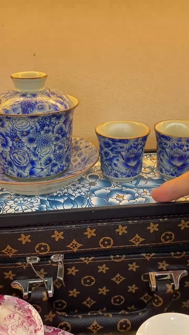 士大夫大师傅电风扇犯得上发我是