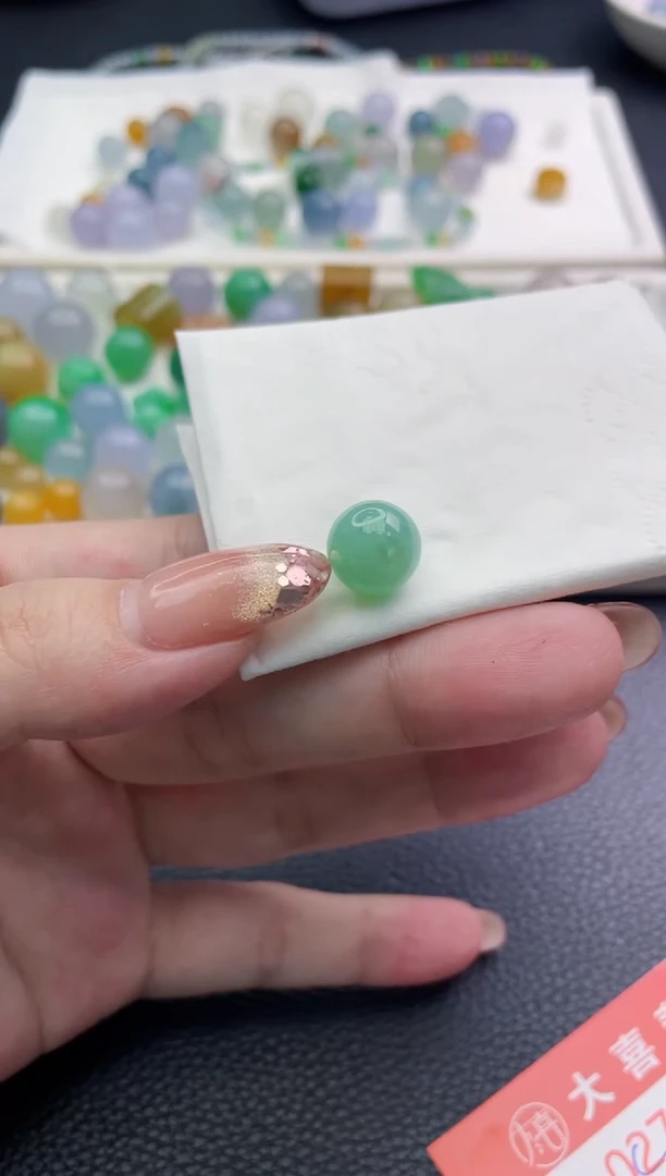 未镶嵌定制翡翠?****?珠子