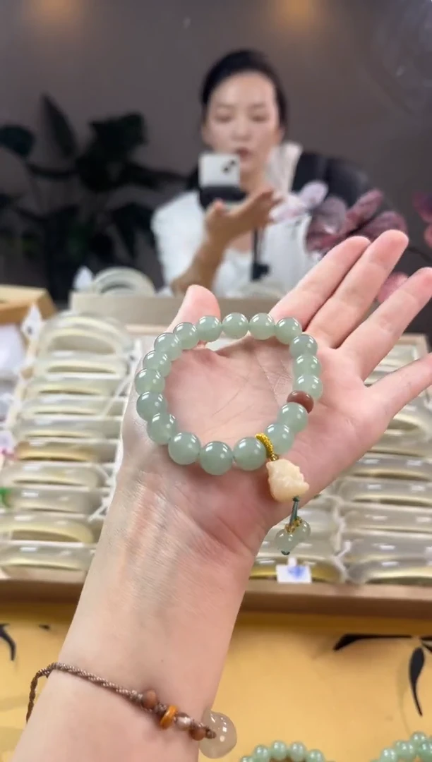 玛瑙/玉髓手镯未镶嵌东陵玉狐狸手链珠子不包完美多样性发货