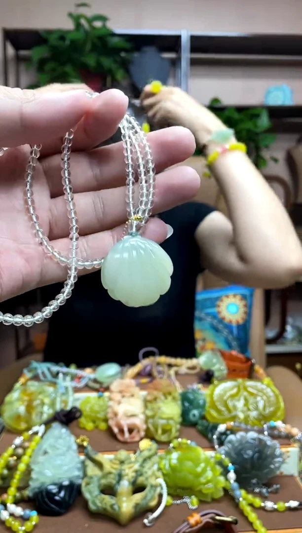 未镶嵌岫玉吊坠·