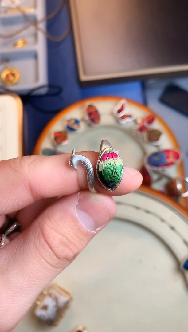 【闪购商品】织绣孔雀织绣戒指一枚