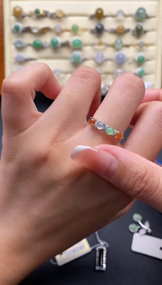 银S925镶嵌戒指翡翠666666+1