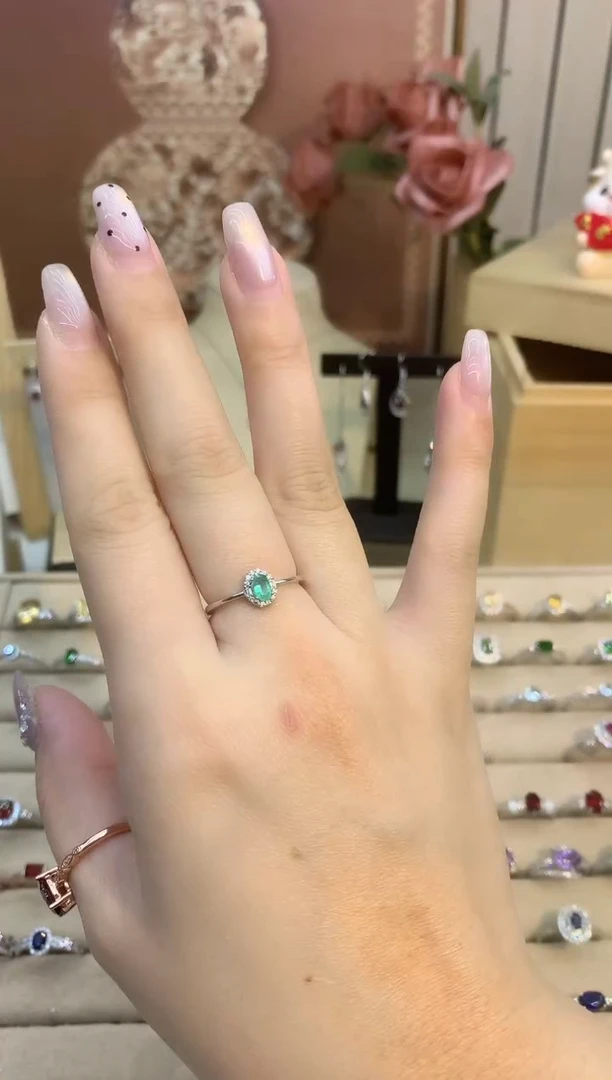 银S925镶嵌戒指祖母绿祖母绿