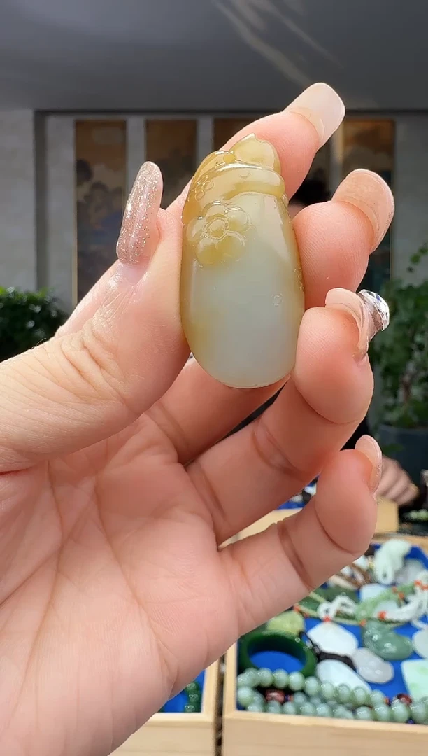 颈饰未镶嵌和田玉拍一发一