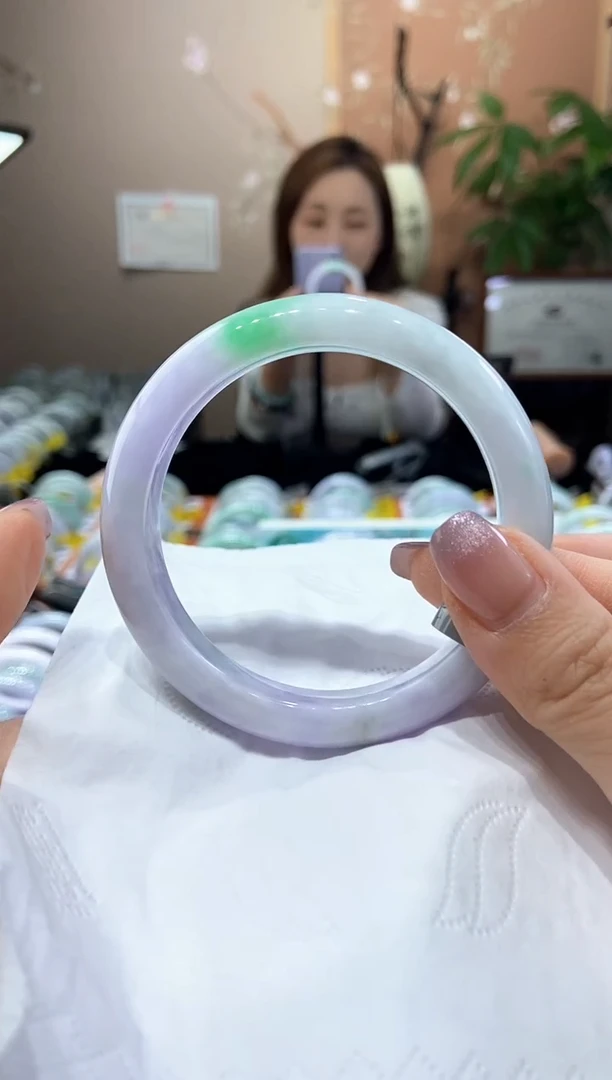 翡翠手镯未镶嵌5758圈口