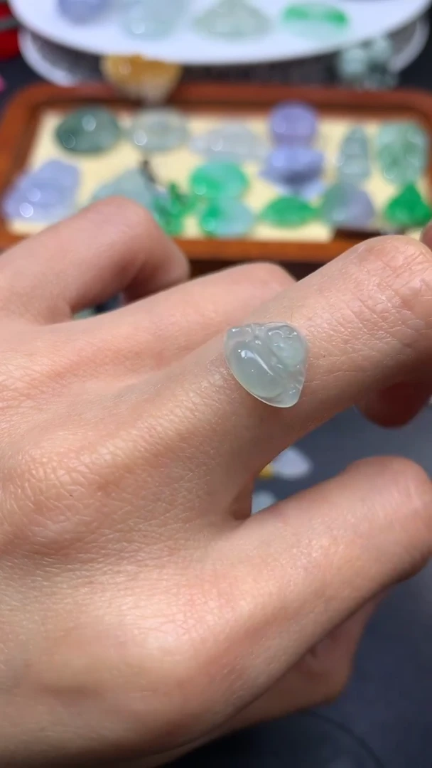 【闪购商品】定制翡翠未镶嵌翡翠