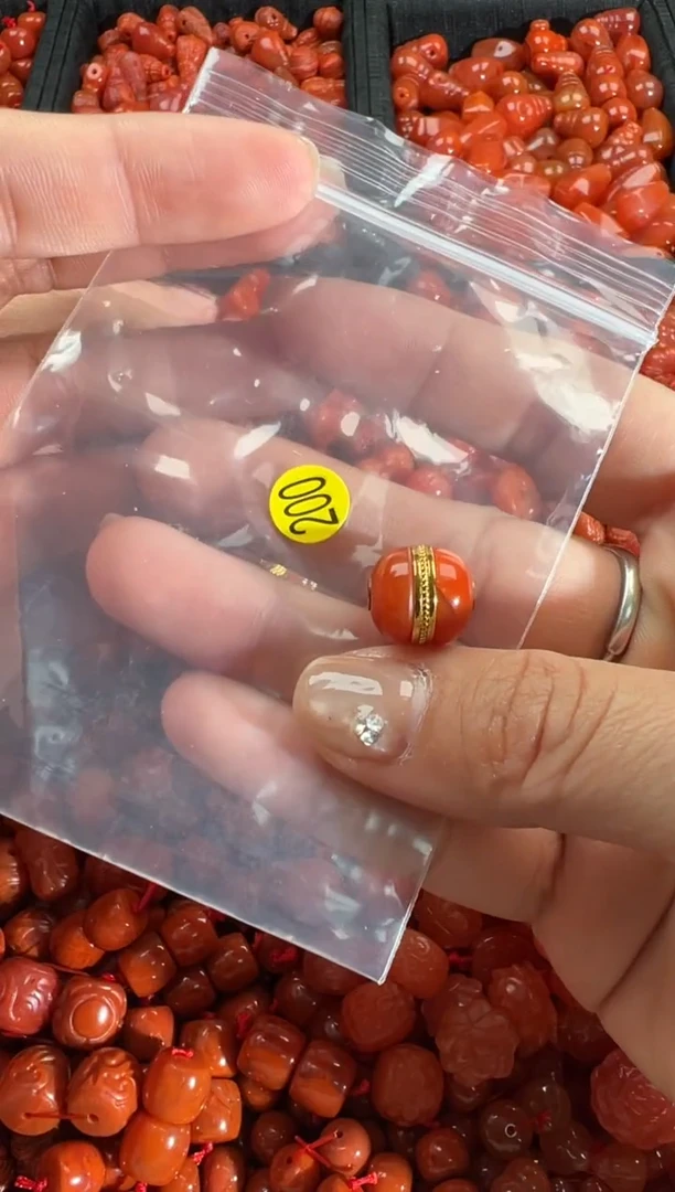 【闪购商品】南红玛瑙颈饰未镶嵌1