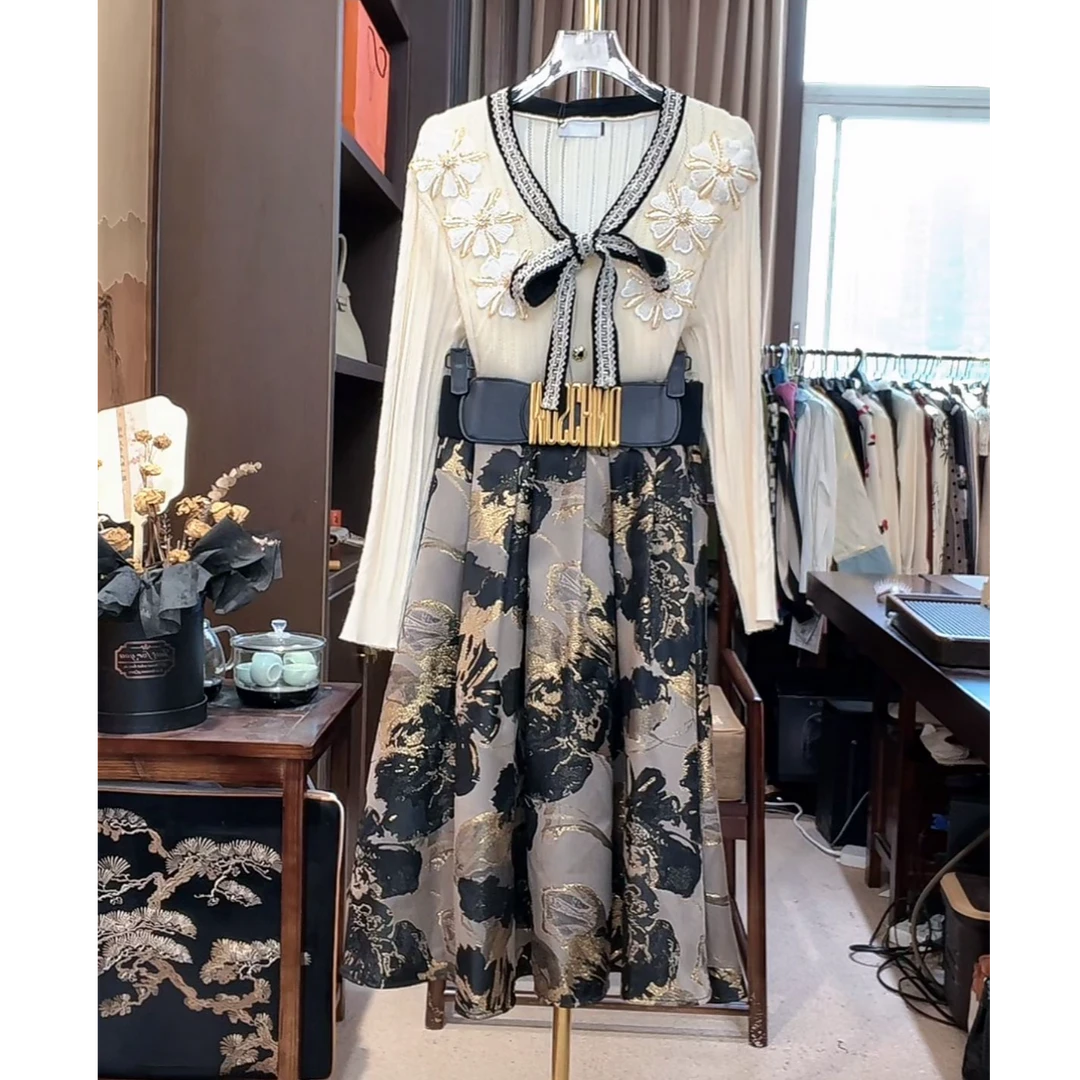 芙娜妮轻奢秋冬新款小众设计气质显瘦名媛女装两件套F2432599