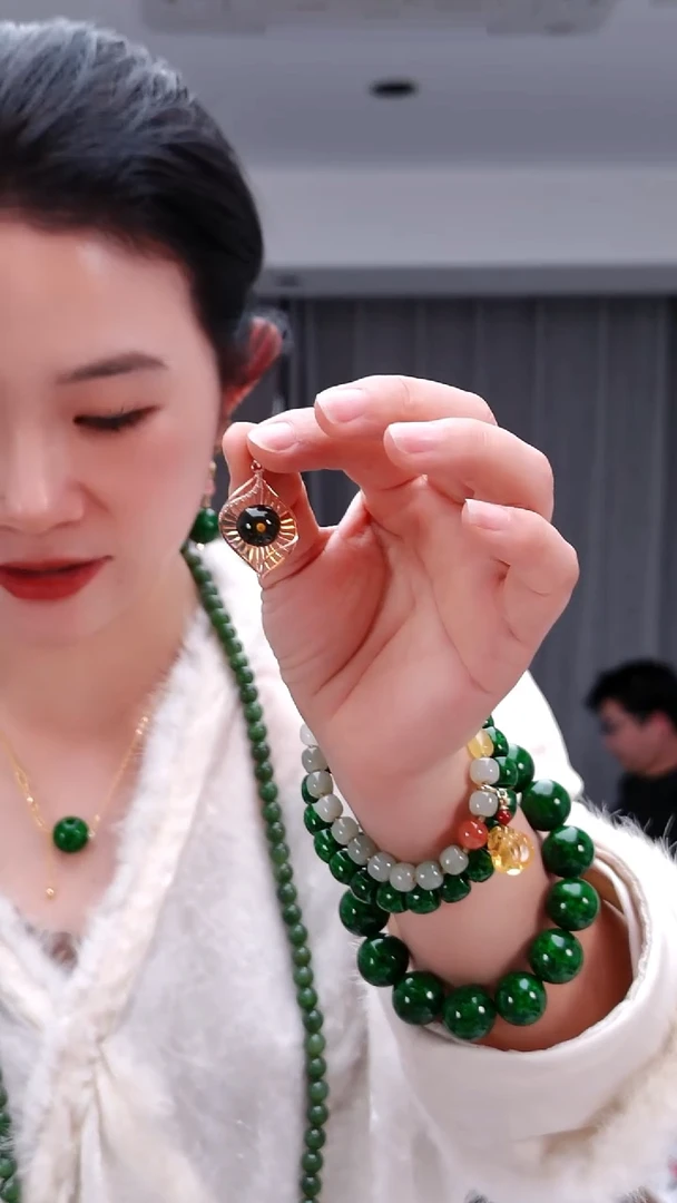 蓝珀颈饰未镶嵌1674吊坠