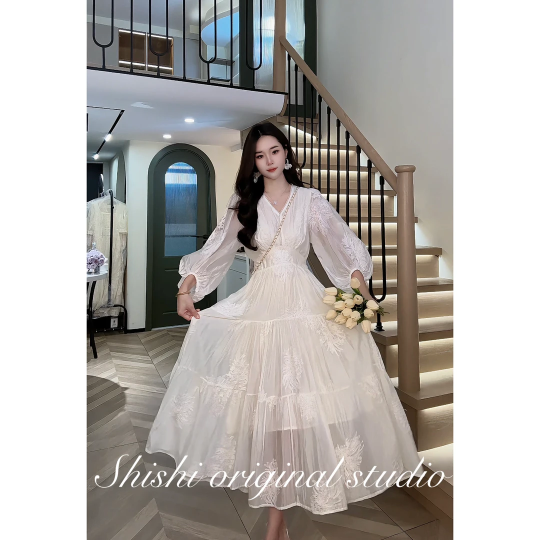 【诗诗专属】2025夏季新款V领泡泡袖连衣裙女装高级感公主长裙3001