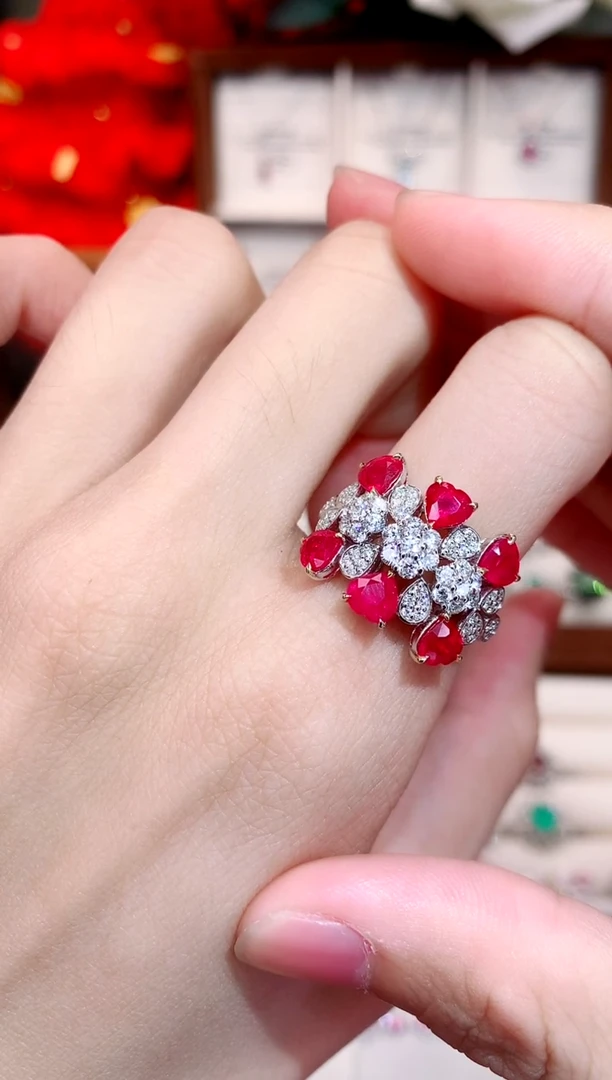 戒指18K金镶嵌红宝石3.13ct/天然宝石/七天无理由