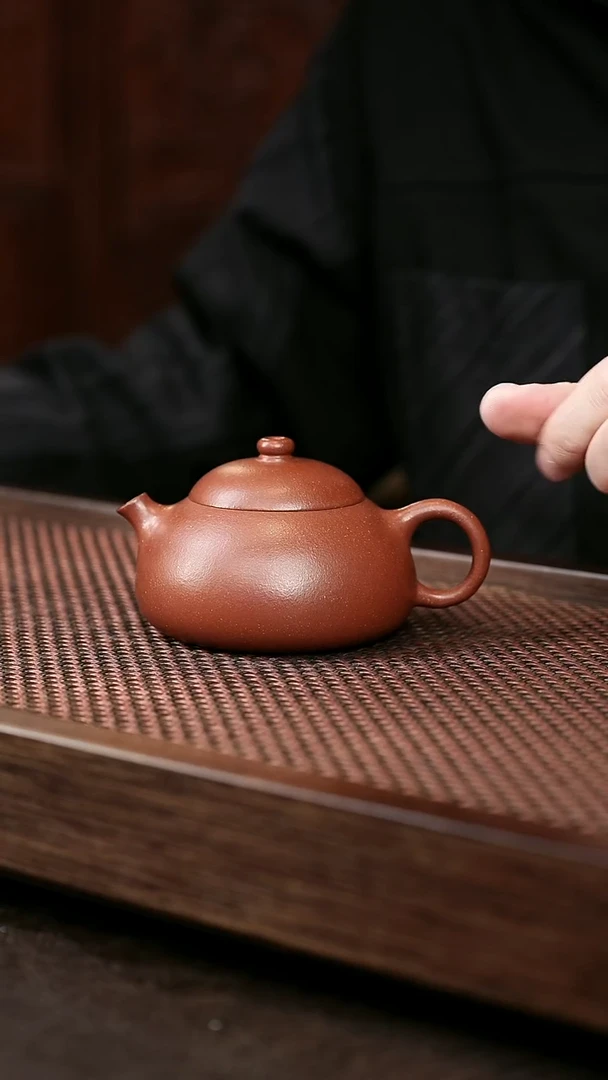 茶壶紫砂红降坡鱼跃