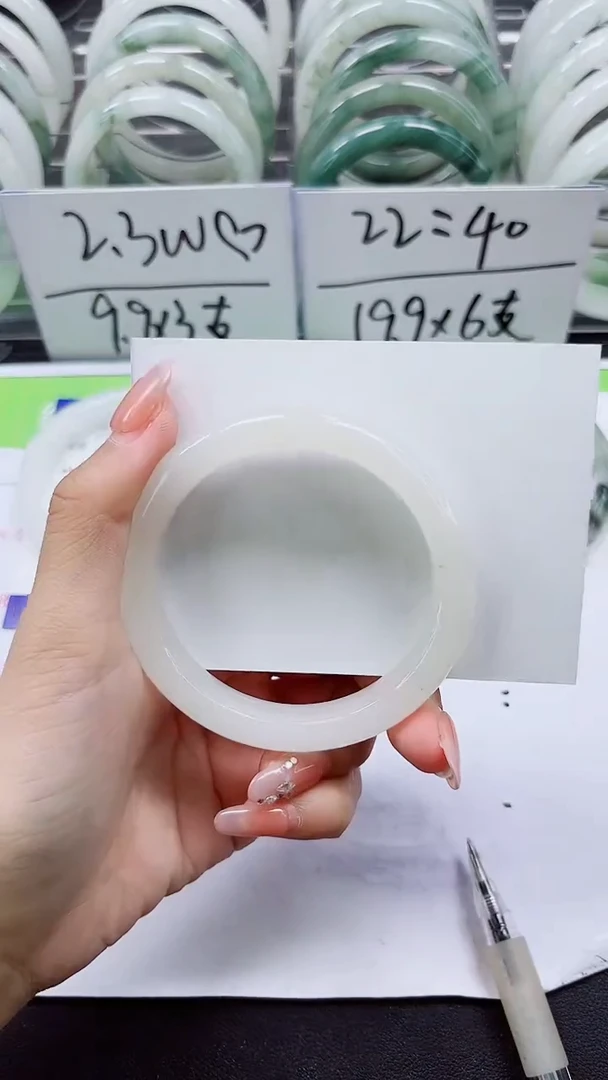 【闪购商品】石英质玉手镯未镶嵌A140-55/56