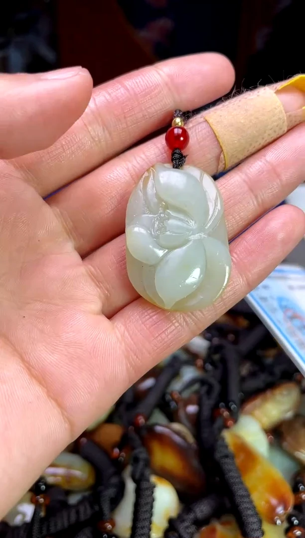 【闪购商品】和田玉颈饰未镶嵌1