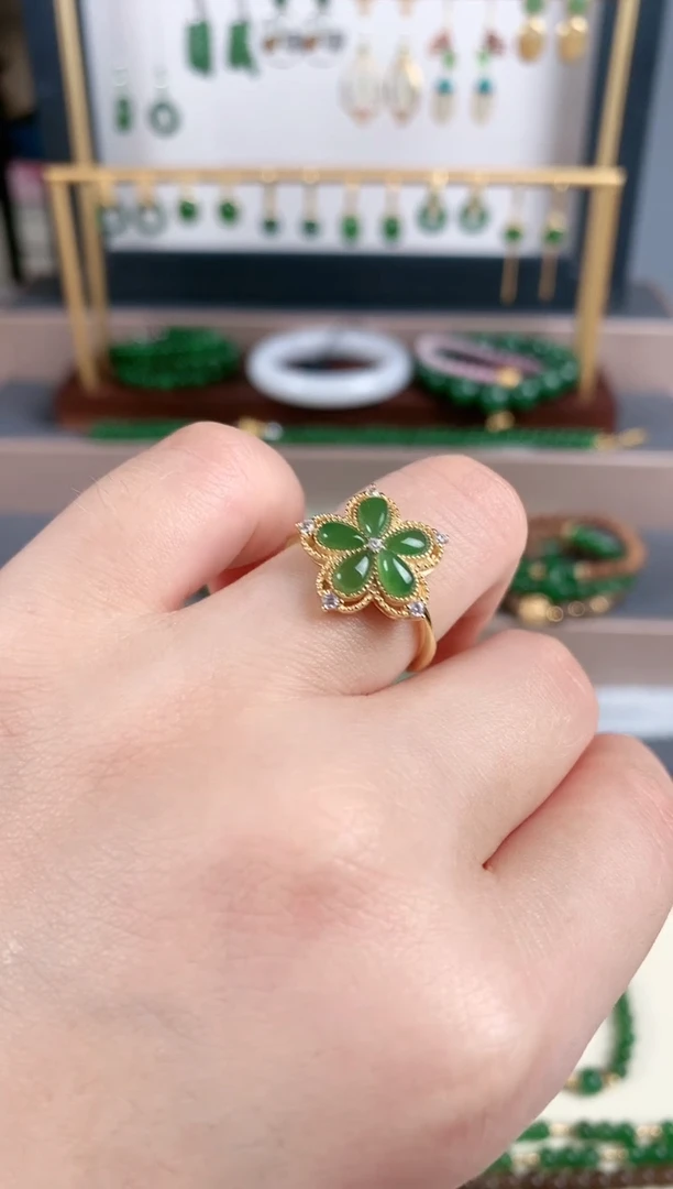 银S925镶嵌戒指和田玉1