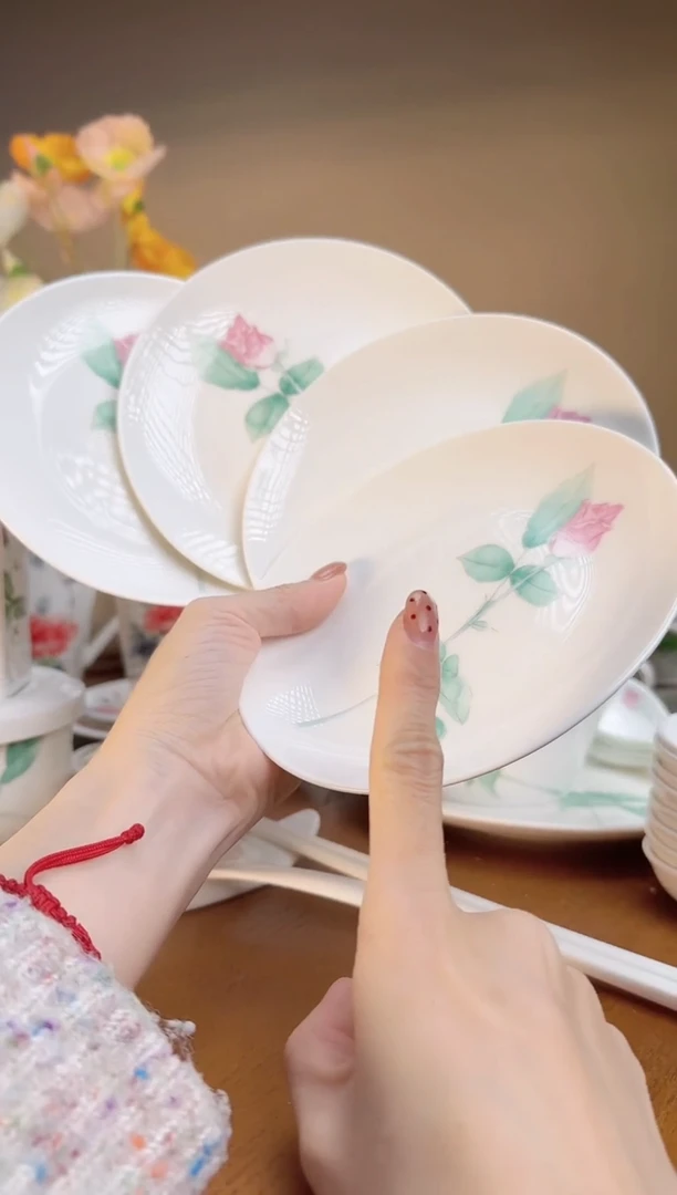 【闪购商品】玫瑰高骨瓷6寸浅盘4个