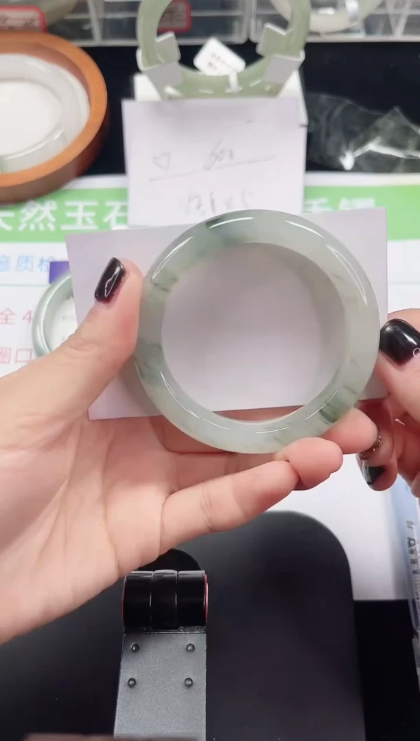 未镶嵌手镯石英质玉19-50/51