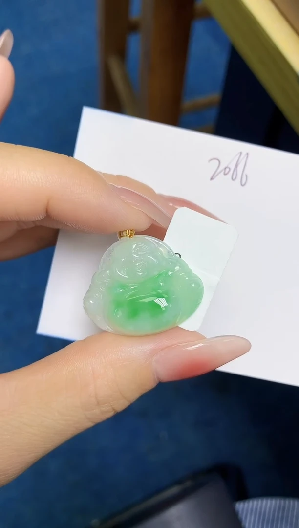 翡翠18K金镶嵌颈饰 天然缅甸翡翠A货