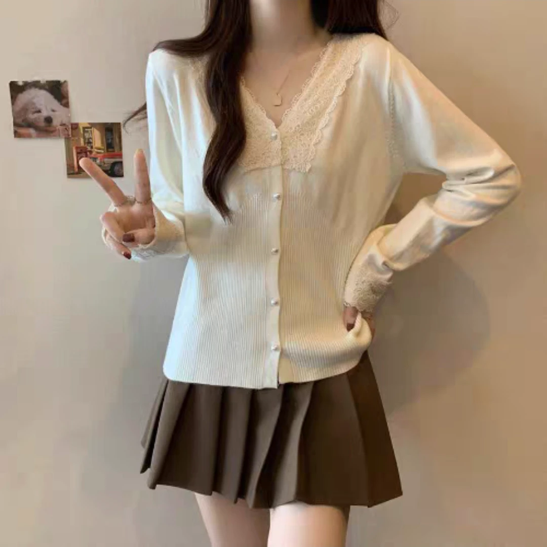 2609拼蕾丝设计女时尚针织上衣
