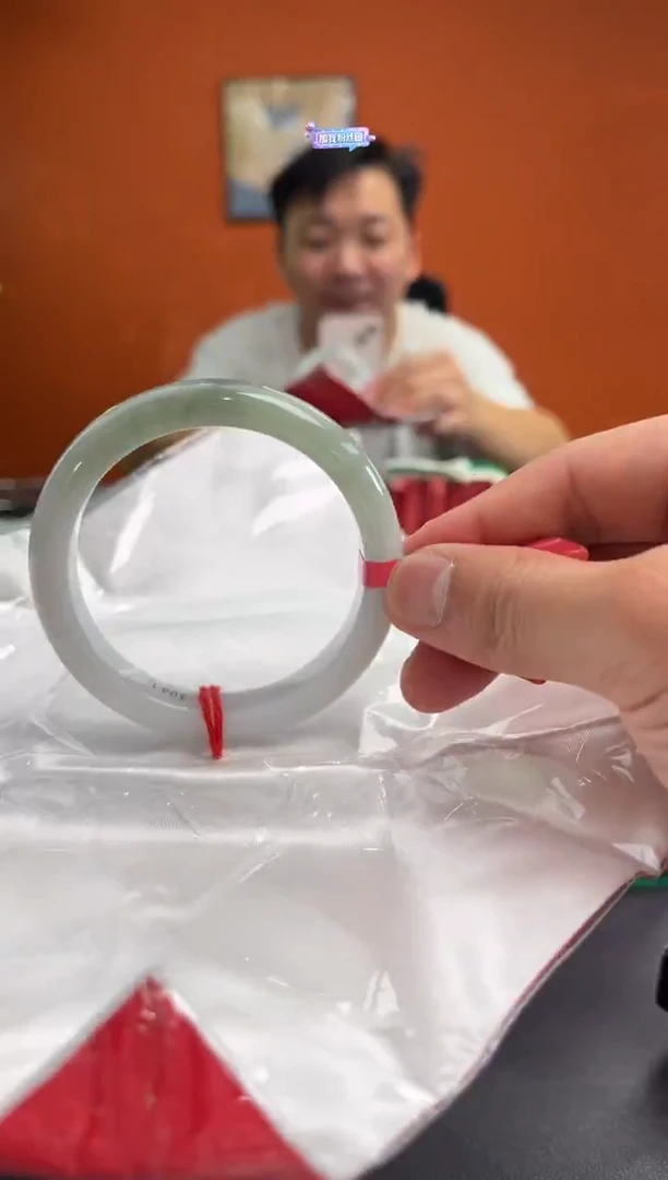 未镶嵌手镯翡翠56